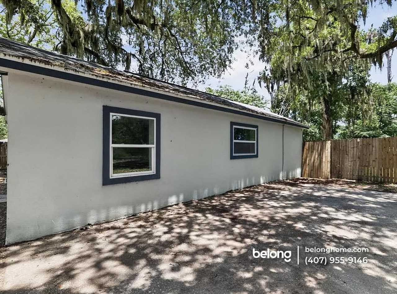 6310 Belle Isles Dr - Photo 5 of 21