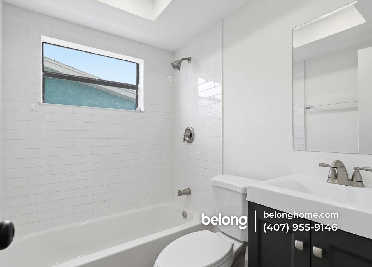 524 Westminster Ave - Photo 4 of 10