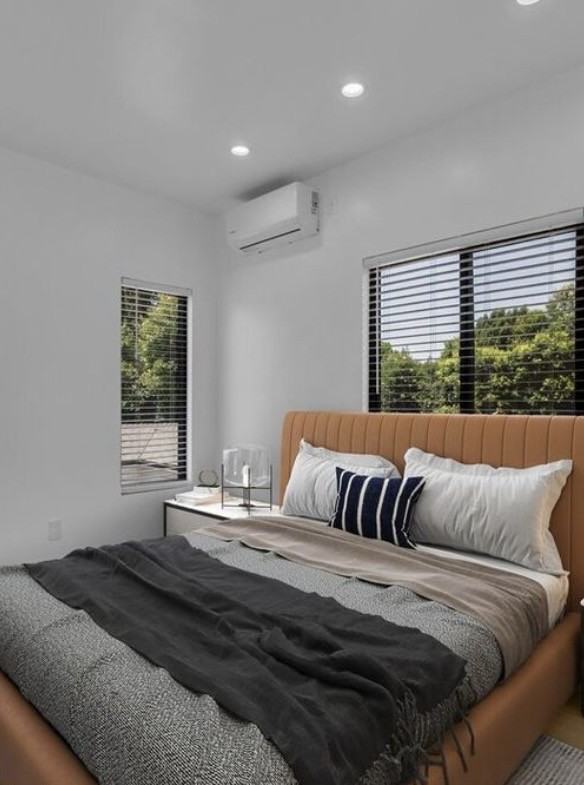 14121 Califa Street - Photo 6 of 10
