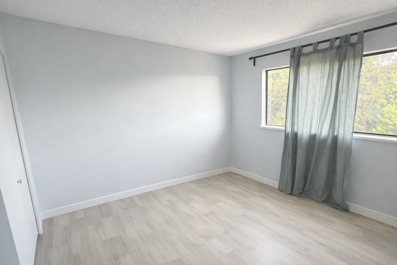 8180 Colonial Drive #214 - Photo 4 of 9