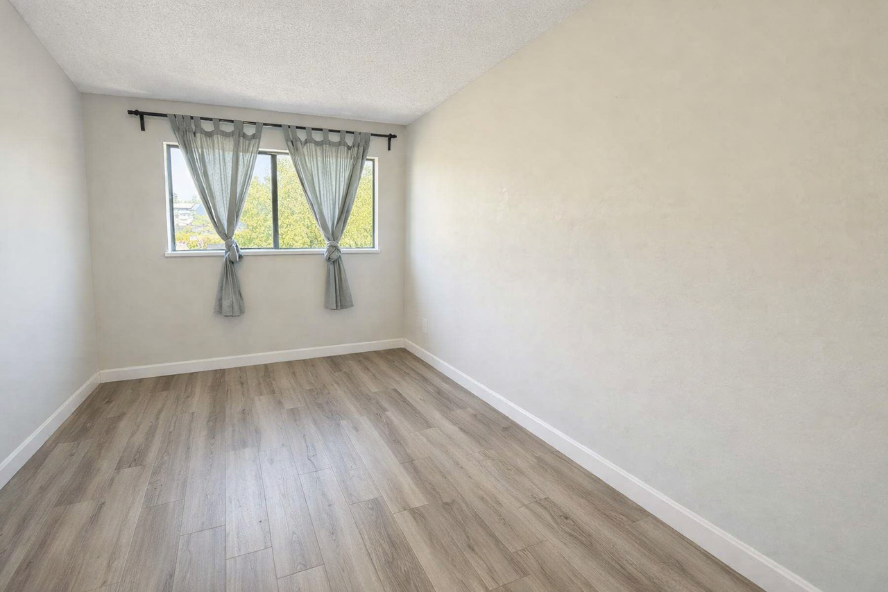 8180 Colonial Drive #214 - Photo 5 of 9
