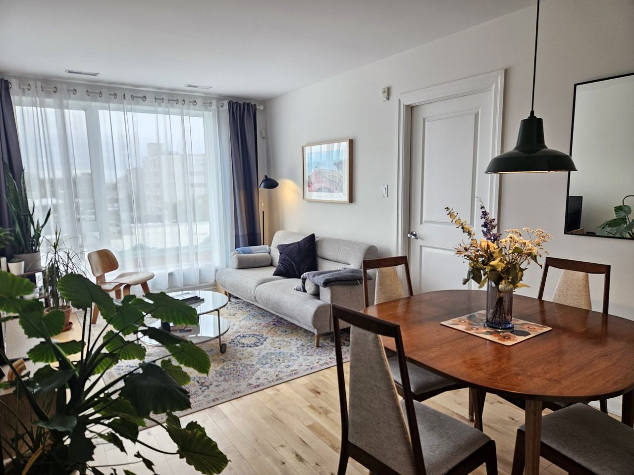 22 Rue Beaubien Est #501 - Photo 4 of 27