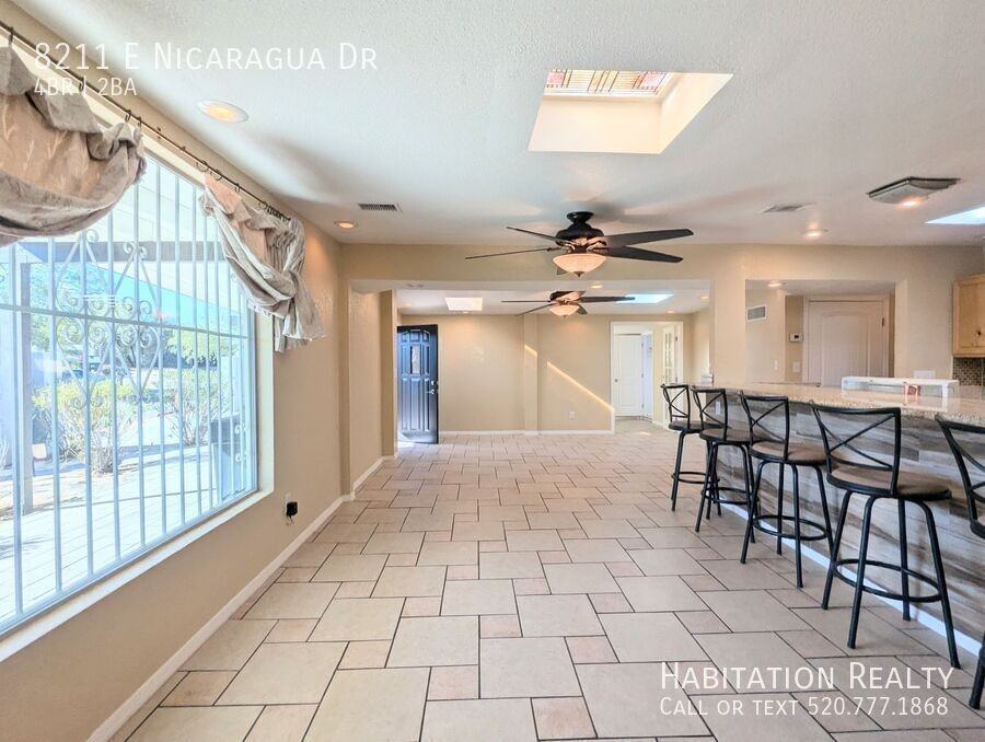 8211 E Nicaragua Dr - Photo 3 of 32