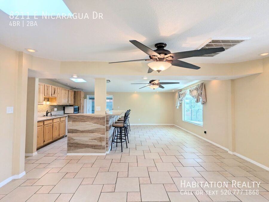 8211 E Nicaragua Dr - Photo 5 of 32