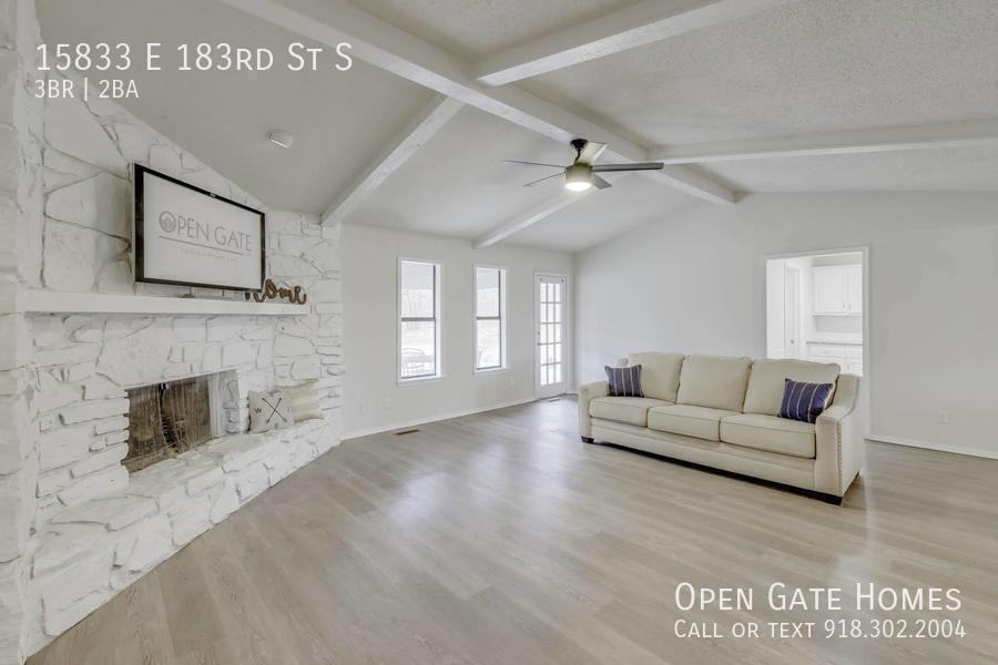 15833 E 183rd St S - Photo 2 of 42
