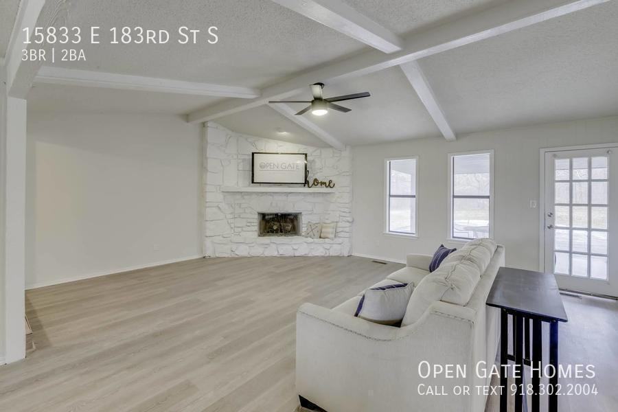 15833 E 183rd St S - Photo 6 of 42