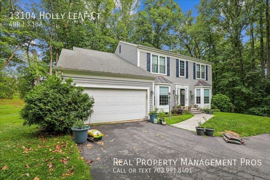 13104 Holly Leaf Ct - Photo 2 of 22