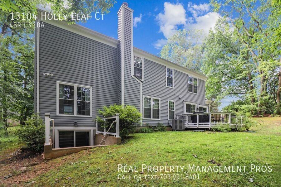 13104 Holly Leaf Ct - Photo 6 of 22