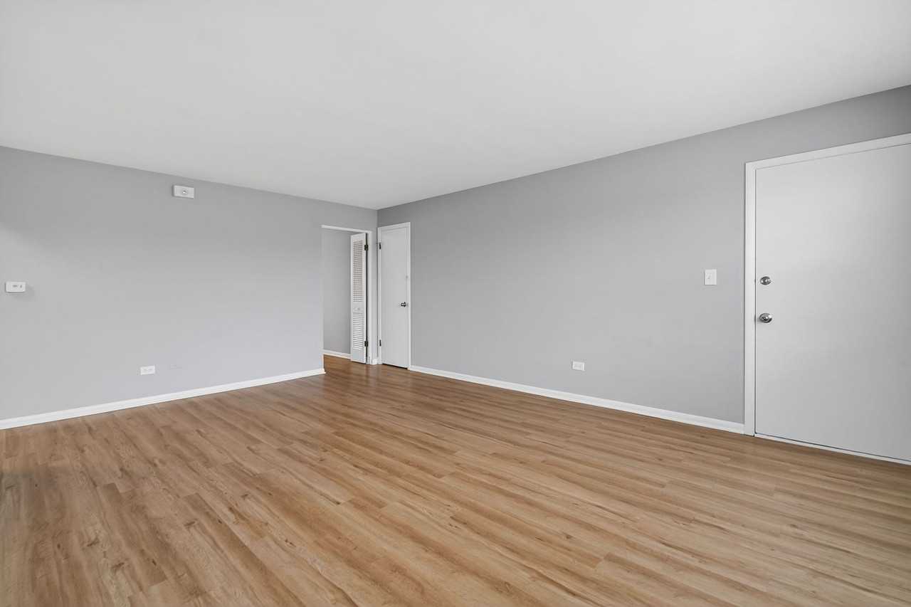 34-46 Kensington Apartments - Photo 7 of 42
