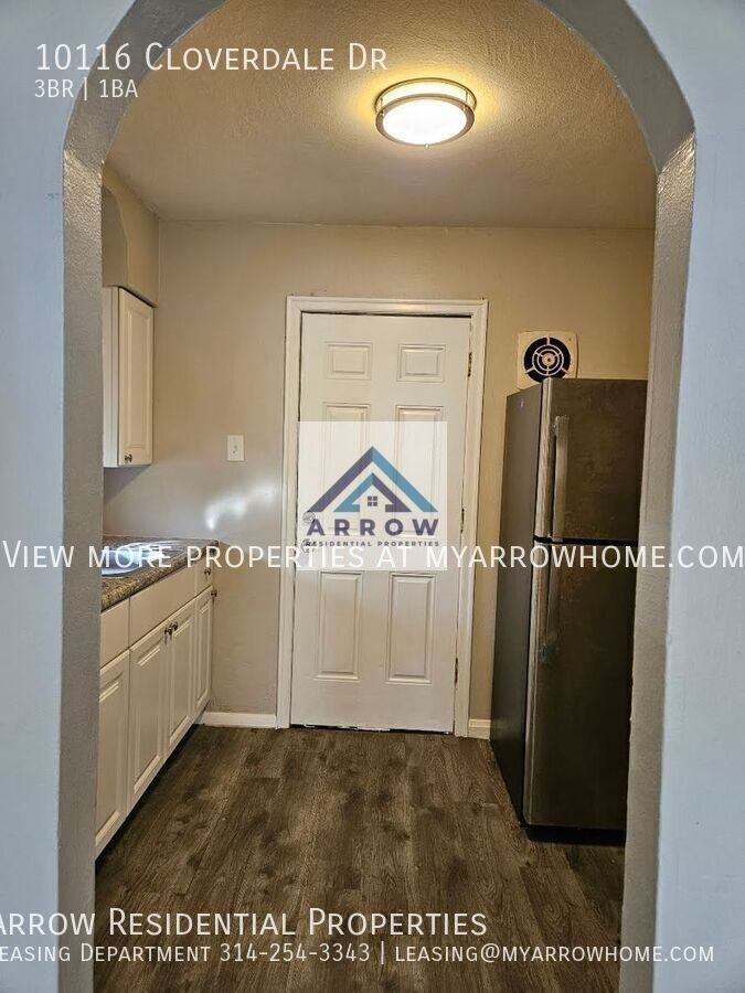 10116 Cloverdale Dr - Photo 6 of 28