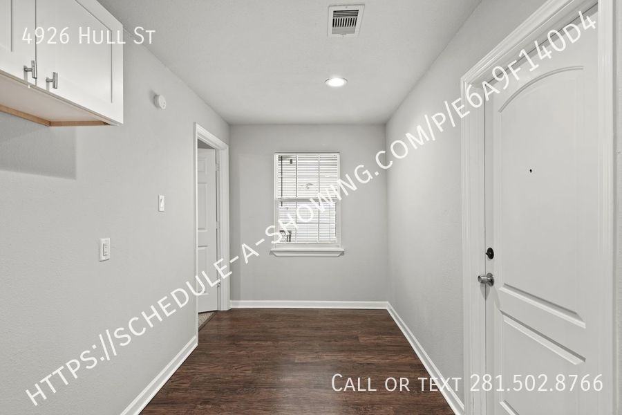 4926 Hull St - Photo 5 of 11