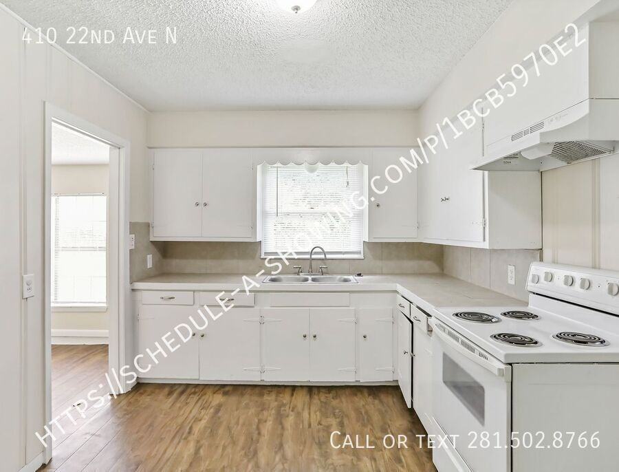 410 22nd Ave N - Photo 4 of 13