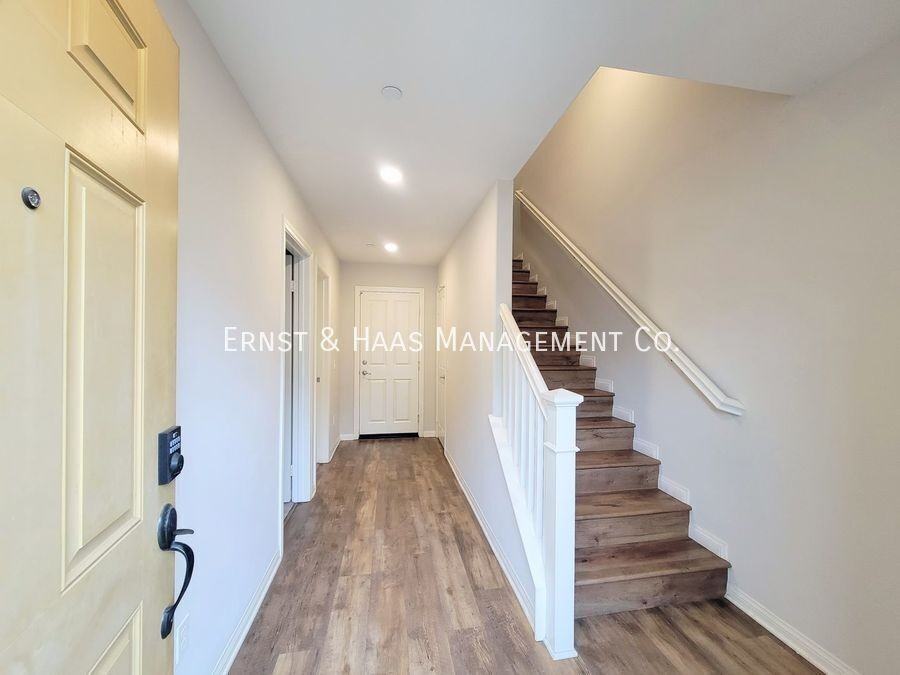 14414 Strawberry Ln #4 - Photo 4 of 35