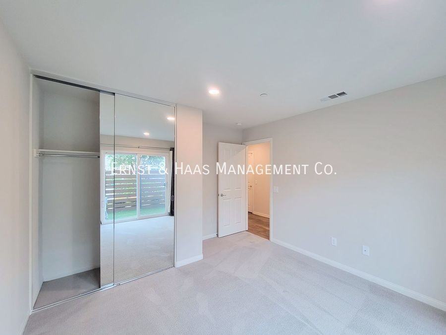 14414 Strawberry Ln #4 - Photo 5 of 35