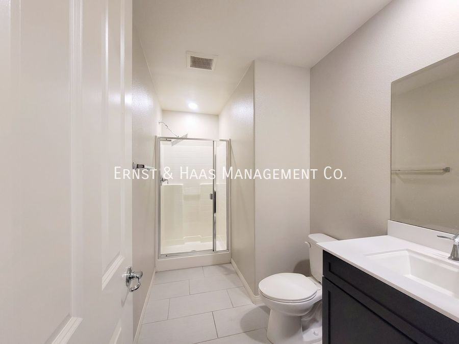 14414 Strawberry Ln #4 - Photo 7 of 35