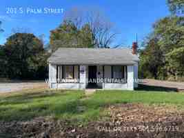 featured image of 201 S Palm St