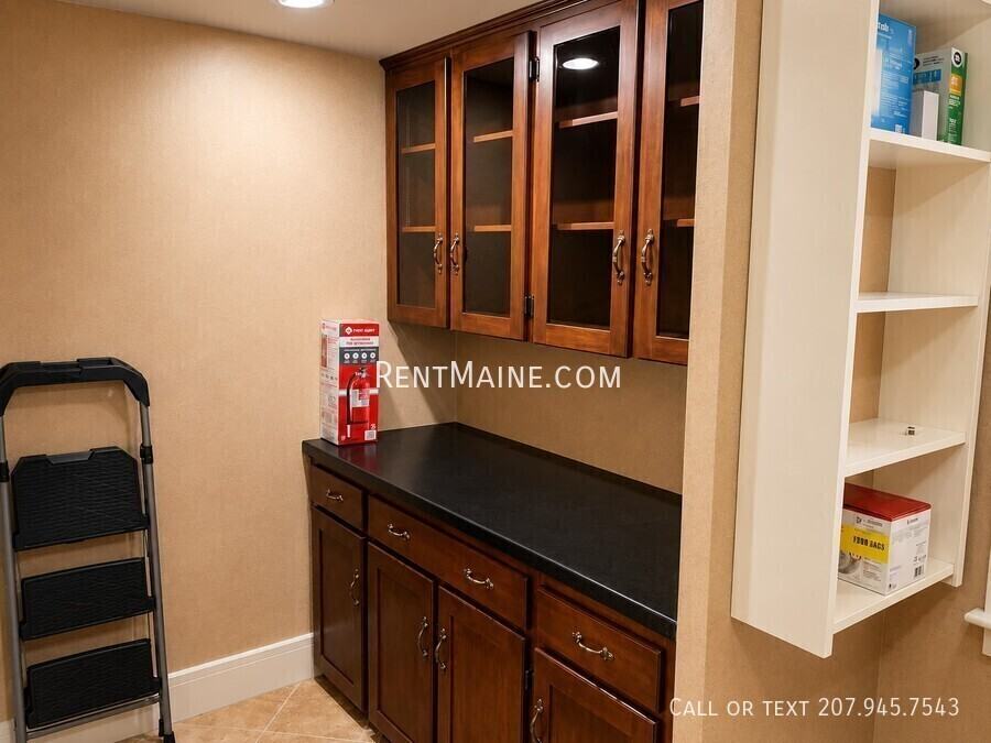 75 S Park St - Photo 7 of 32