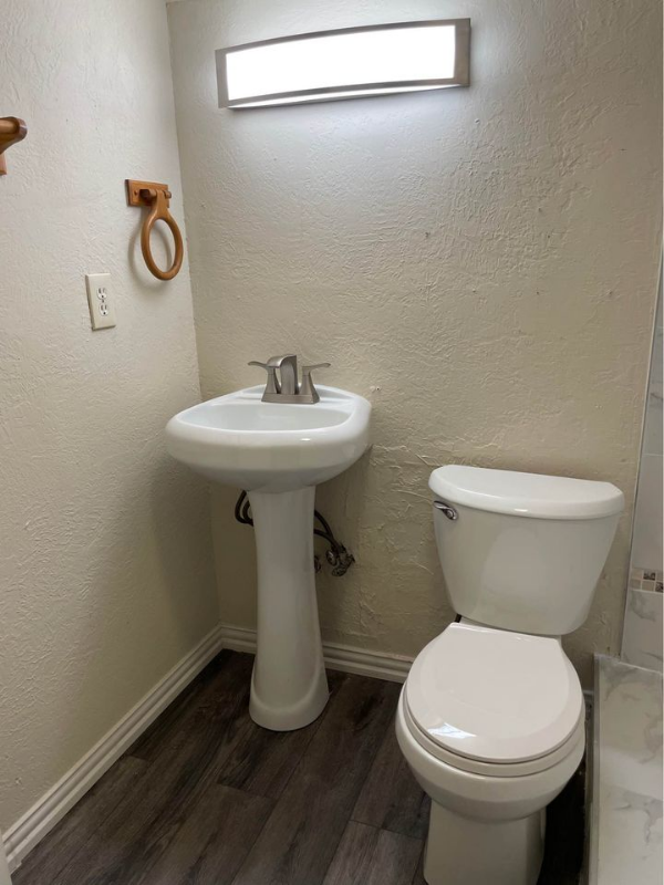 214 Willis Ave #3 - Photo 6 of 10
