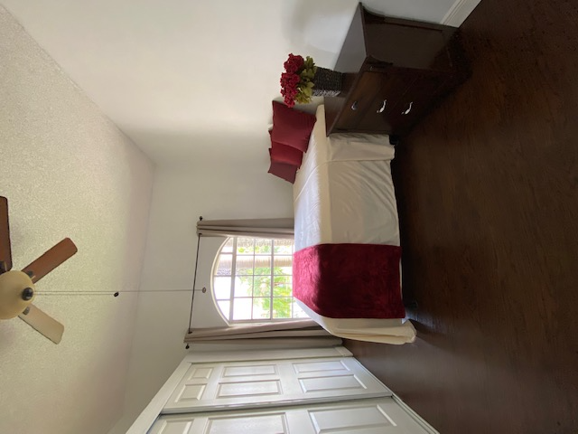 29904 Nwstreet - Photo 3 of 15