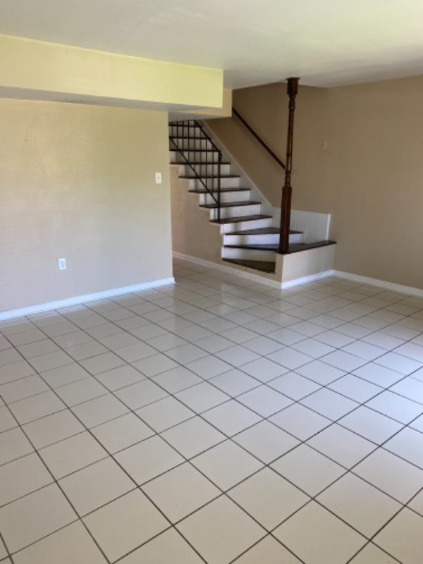 4624 Fairfield St - Photo 3 of 18