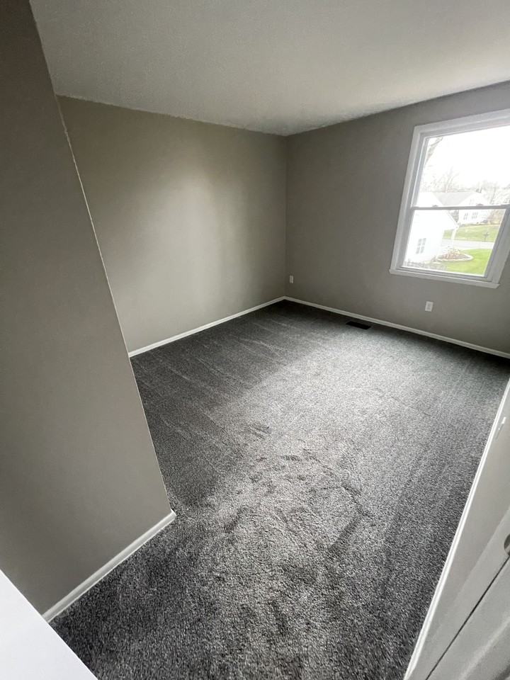 1 8390B Shallowcreek Road #1 - Photo 5 of 41