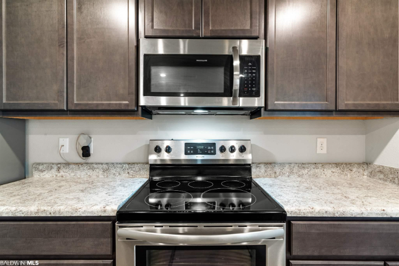 7944 Pickwick Dr - Photo 4 of 20