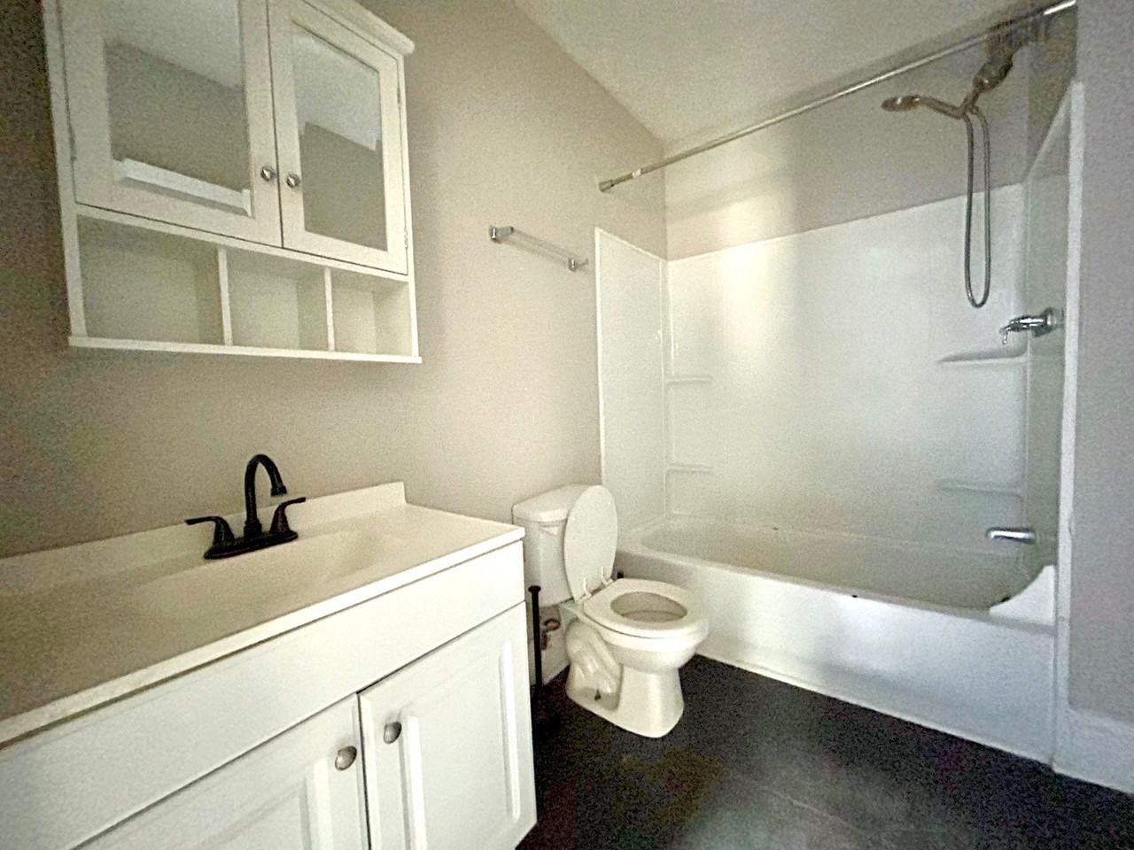 296 S Ohio Ave - Photo 5 of 7