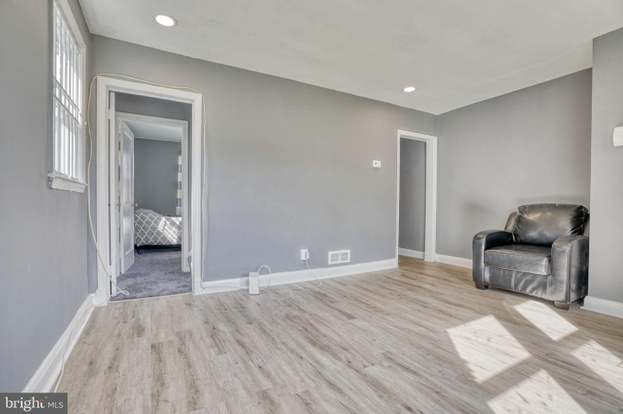 4100 Ardley Ave - Photo 2 of 6