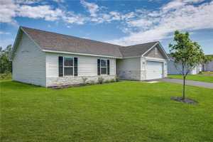 featured image of 19271 Eagle Lake Rd S