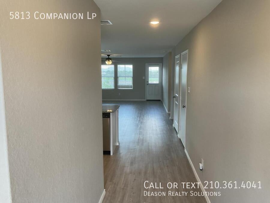 5813 Companion Loop - Photo 4 of 24