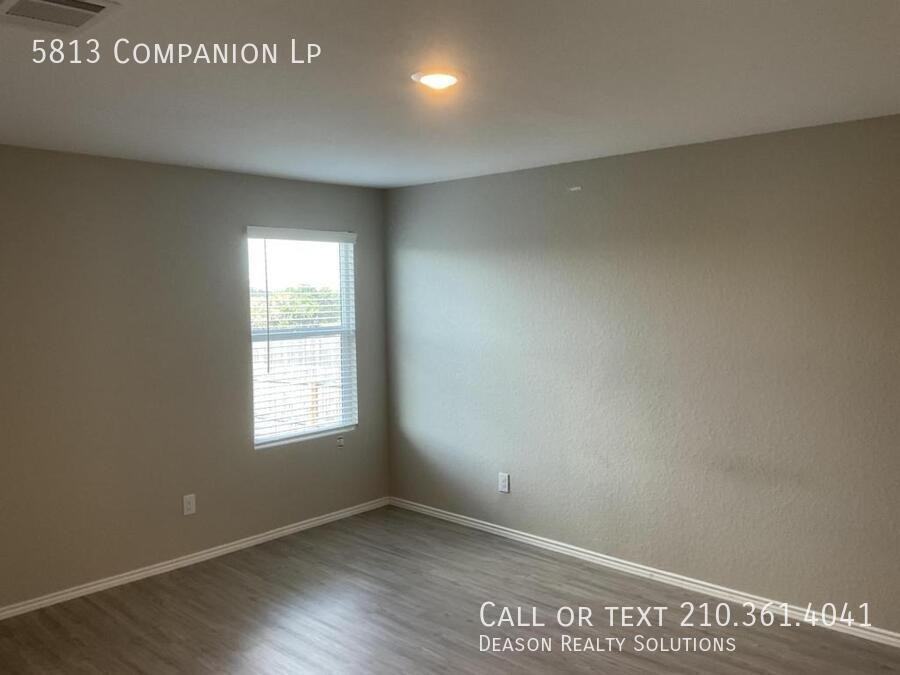 5813 Companion Loop - Photo 6 of 24