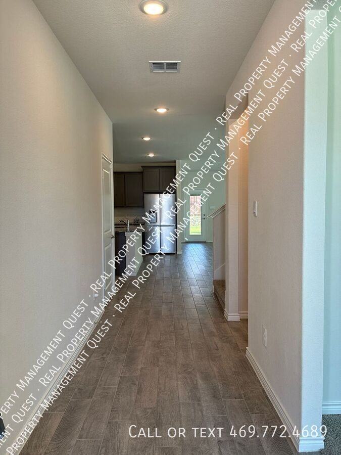 8164 Trudy Ln - Photo 3 of 26