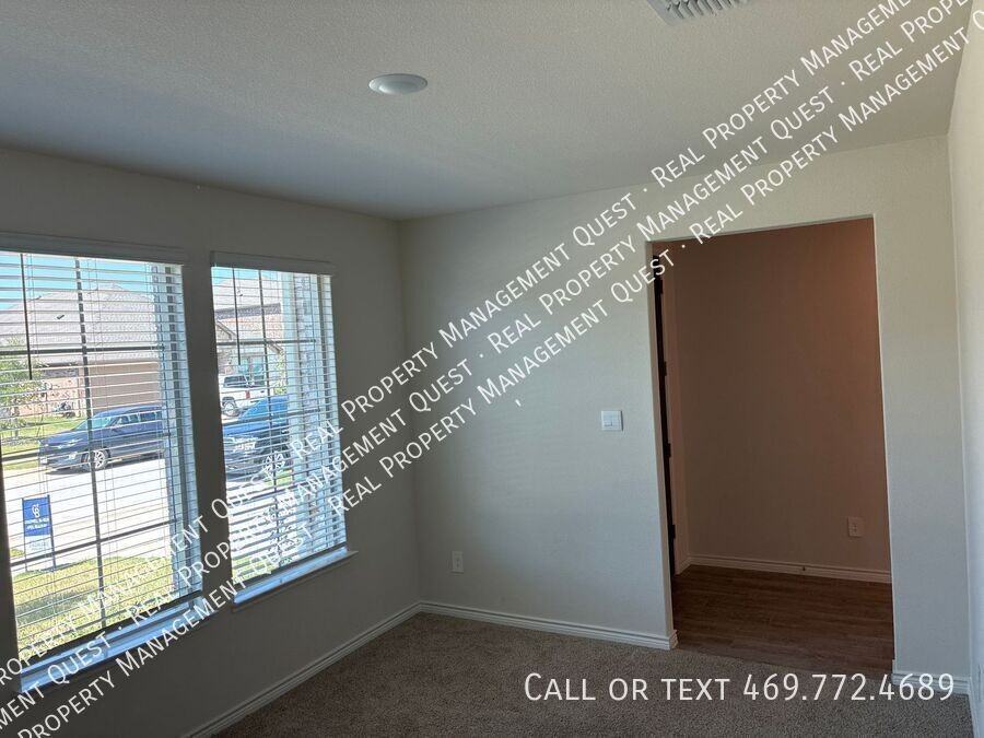 8164 Trudy Ln - Photo 4 of 26