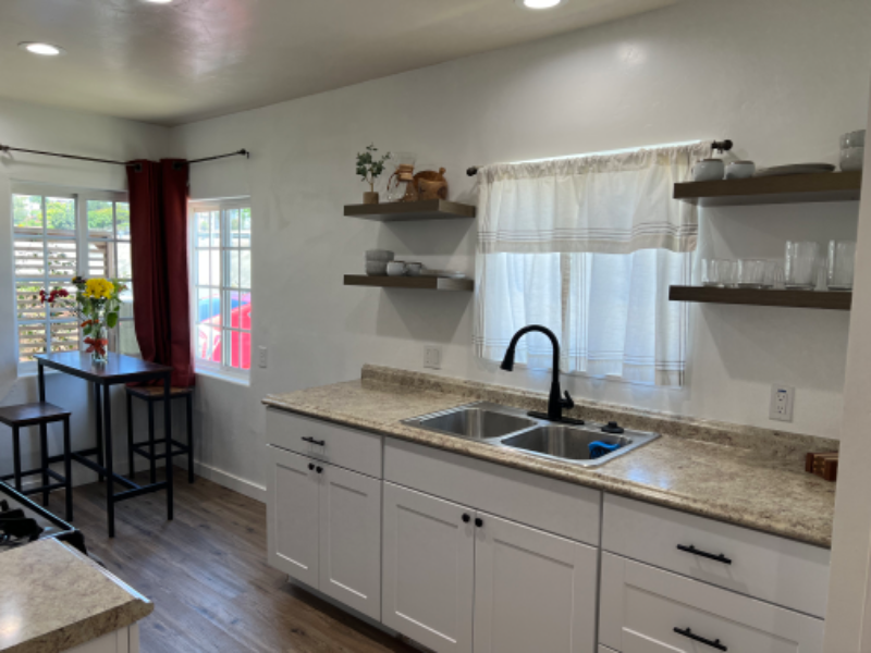 2112 54th St - Photo 6 of 26
