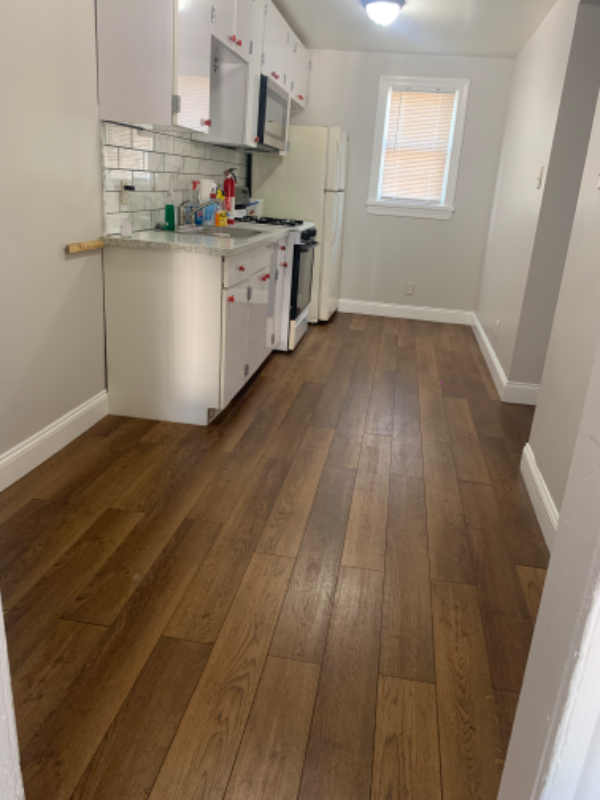 1045 Fehrs Ct - Photo 2 of 9