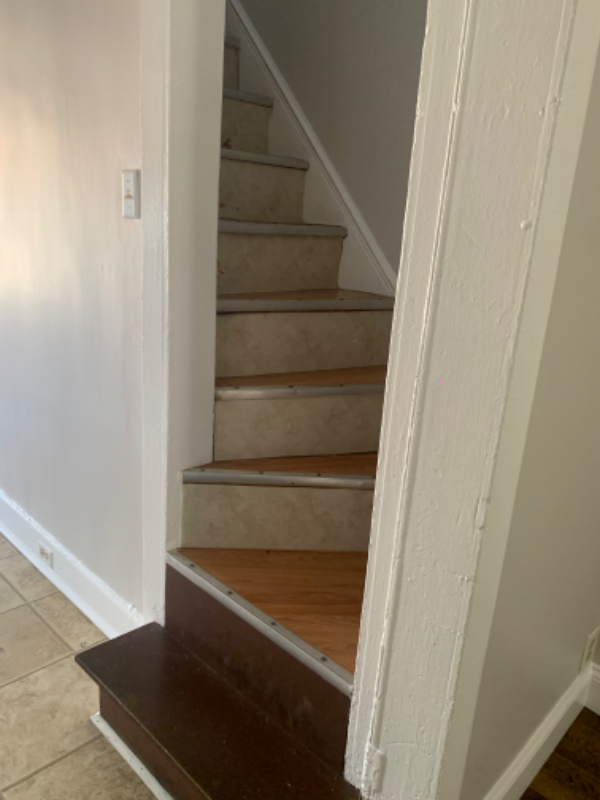 1045 Fehrs Ct - Photo 4 of 9