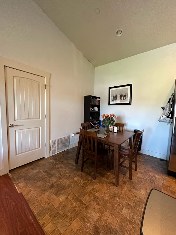 193 W Springview Dr - Photo 4 of 7