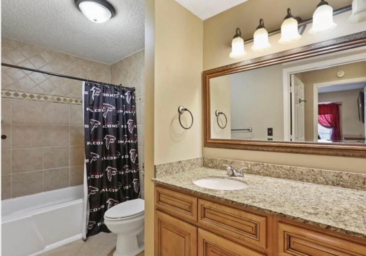 642 Granville Ct #642 - Photo 4 of 10