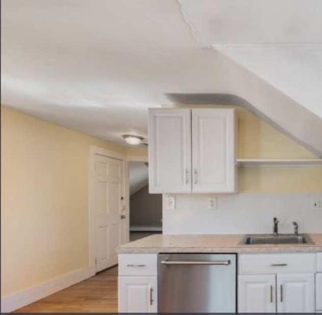 28 1/2 Grove St #3 - Photo 3 of 15