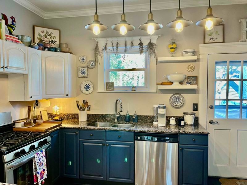 4513 Newport Ave - Photo 6 of 19