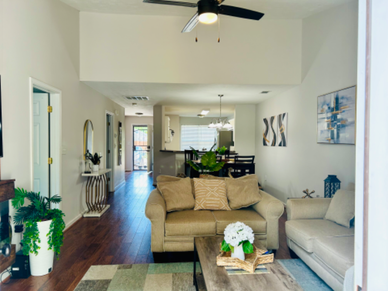 119 Violet Ct - Photo 4 of 20