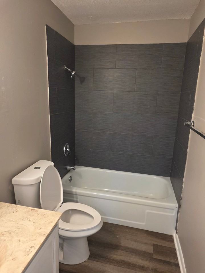 905 W 11th St N #204 - Photo 6 of 10