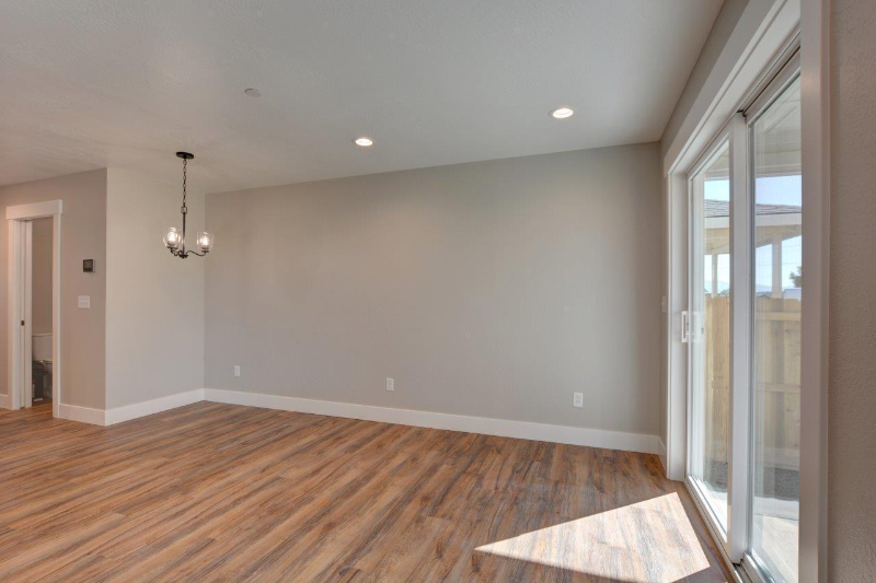 7433 Denman Ct - Photo 5 of 19