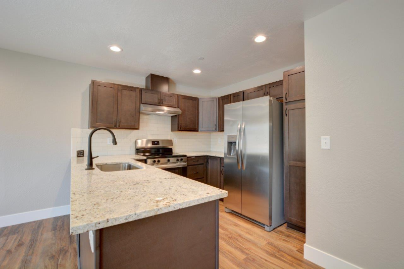 7433 Denman Ct - Photo 6 of 19
