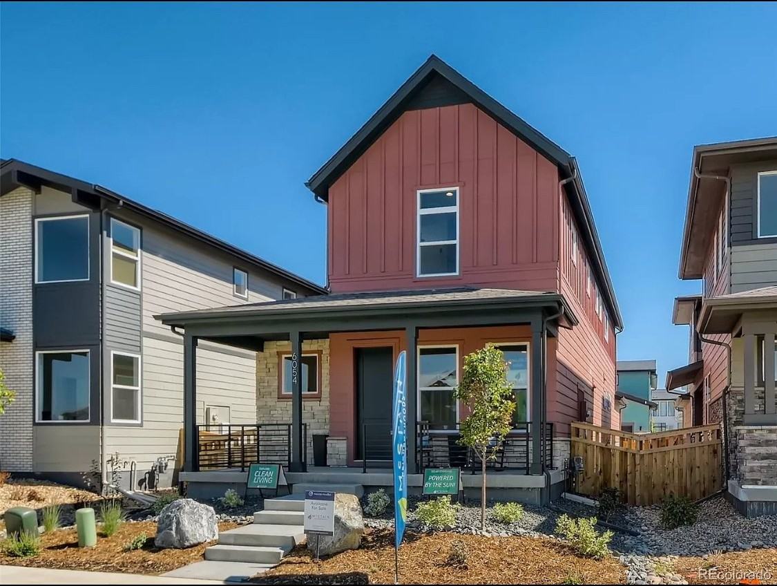 6054 N Malta St - Photo 2 of 20
