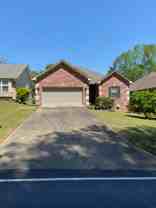 305 Lakeside Rd - Photo 1 of 1