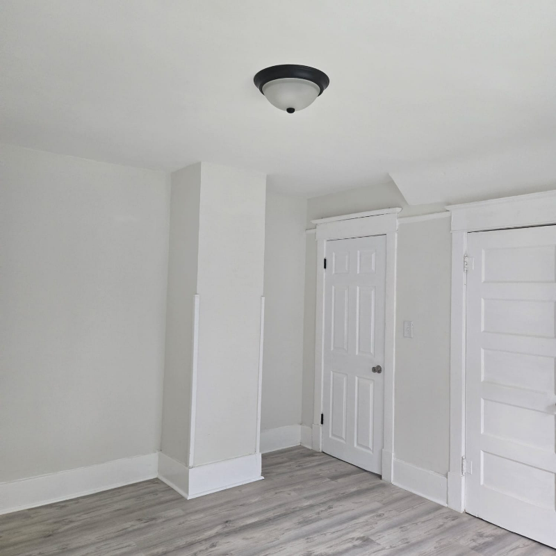 312 W Mcclure Ave - Photo 6 of 14