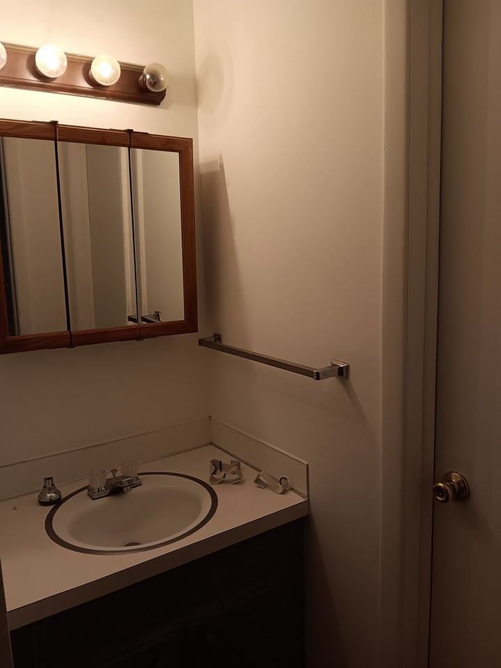3702 Malibu Dr #1 - Photo 5 of 17