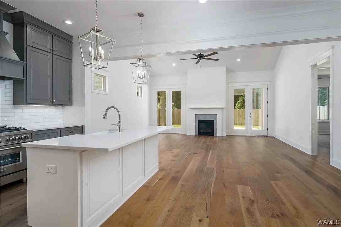 303 Trails End Ln - Photo 4 of 19