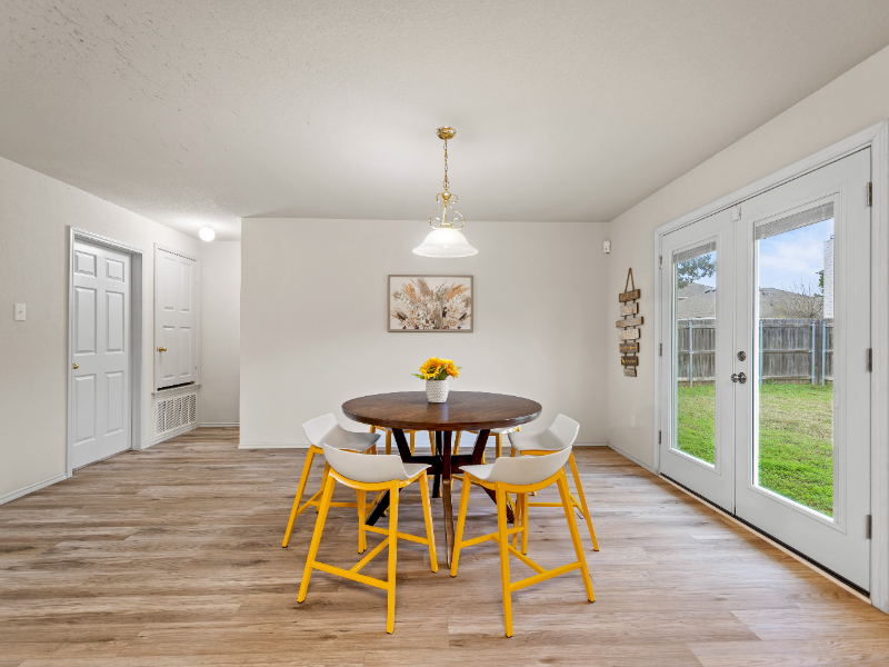 2817 Maegen Cir - Photo 6 of 20